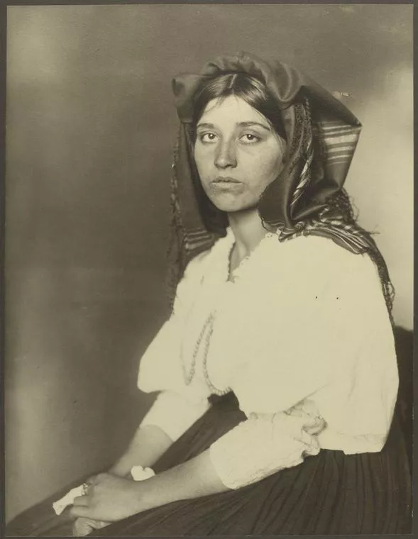 La culture générale - Ellis Island femme italienne