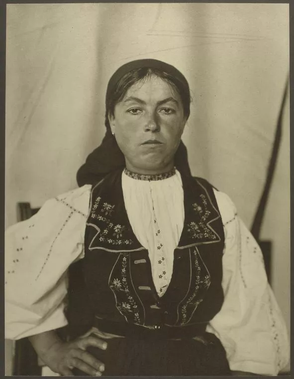 La culture générale - Ellis Island femme roumaine