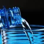 difference eau demineralisee eau distillee