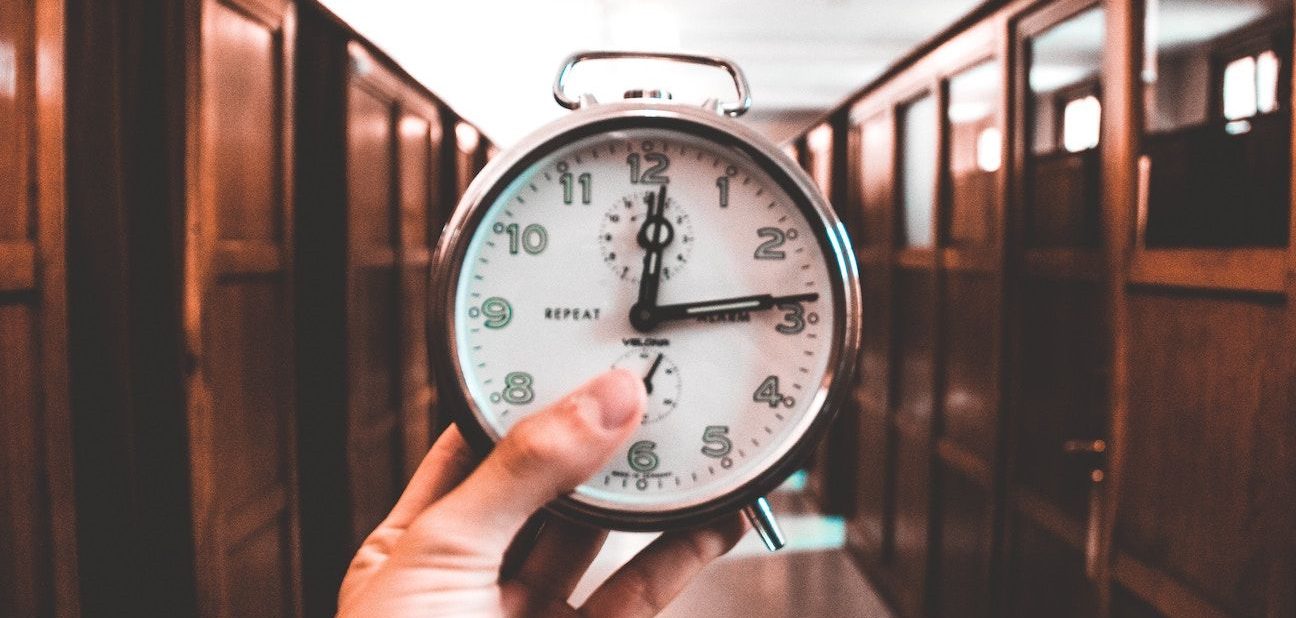 Un Horaire Ou Une Horaire La Culture Generale