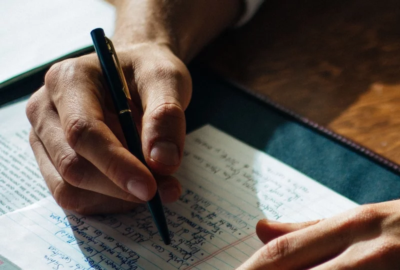 &laquo; Il continu &raquo; ou &laquo; il continue &raquo; ? orthographe