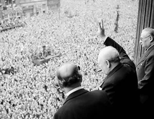 pourquoi 8 mai férié