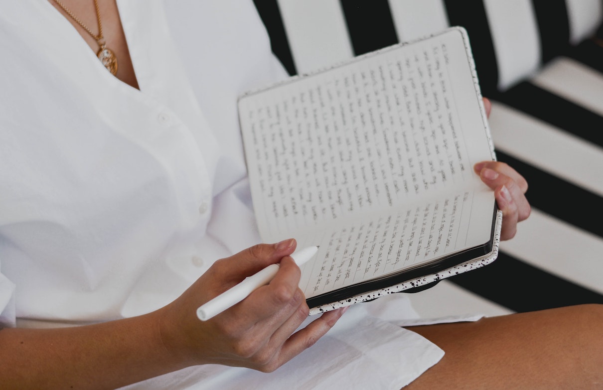 Sur mesure ou sur-mesure ? (trait d&rsquo;union) ✍️