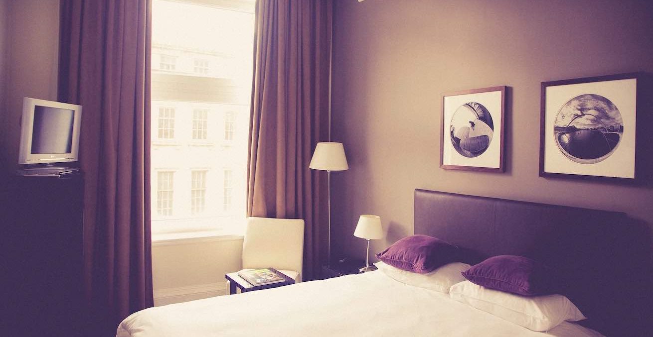 Bed & breakfast, chambre d&rsquo;h&ocirc;te, g&icirc;te : quelle diff&eacute;rence ?