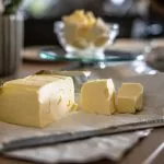 se beurrer la biscotte origine signification