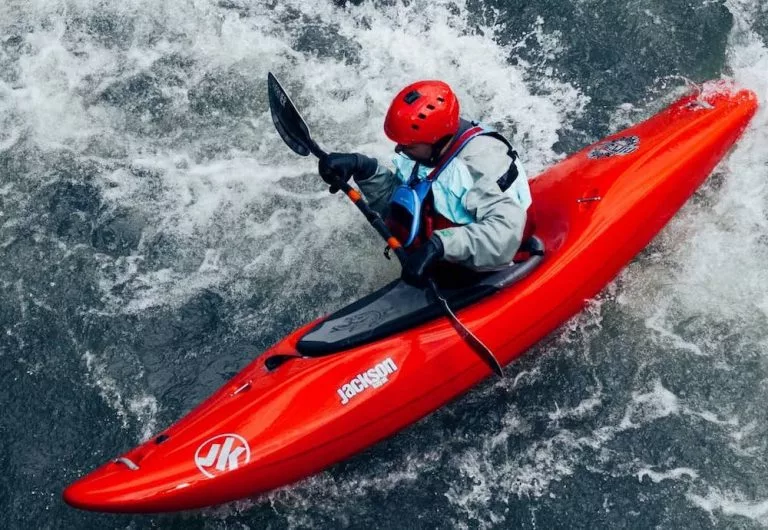 Canoë et kayak quelle différence