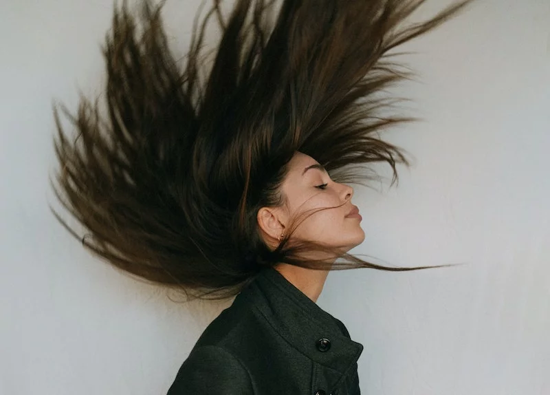Combien de cheveux a-t-on sur la t&ecirc;te ?