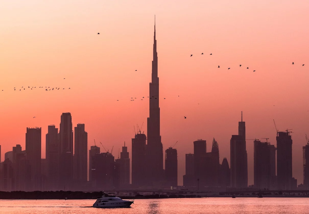 O&ugrave; se trouve Duba&iuml; ? Dans quel pays ?