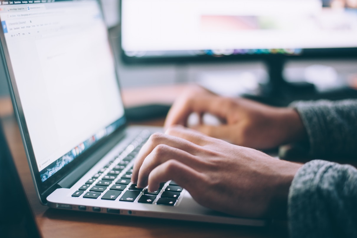 &laquo; Postuler &agrave; &raquo; ou &laquo; postuler pour &raquo; ? ✍️