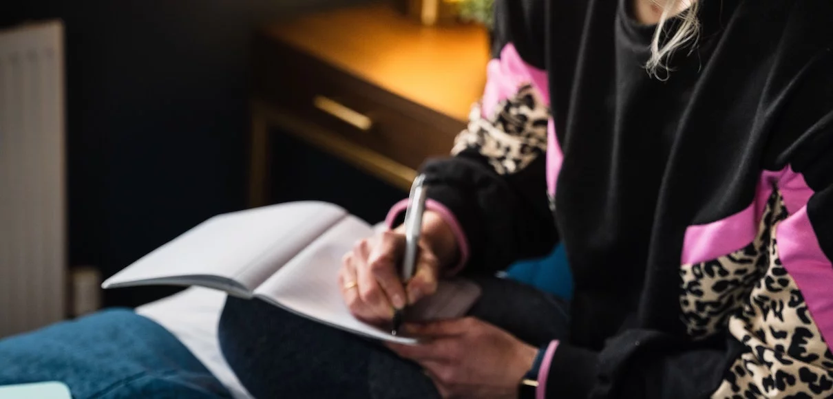 Au f&eacute;minin : &laquo; merci de t&rsquo;en &ecirc;tre occup&eacute;e &raquo; ou &laquo; occup&eacute; &raquo; ? (orthographe)