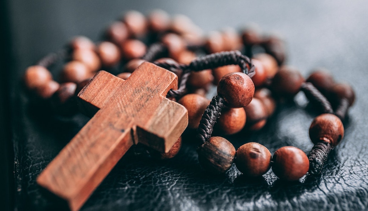 Catholique : d&eacute;finition et origine du mot