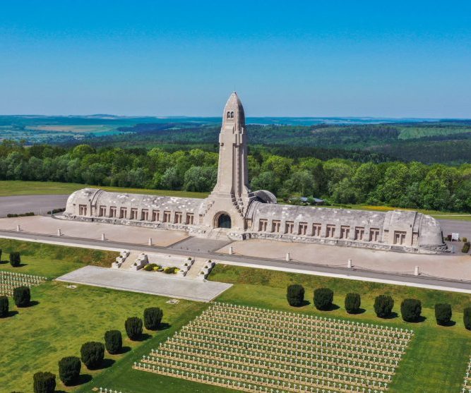 quiz monument pays 16