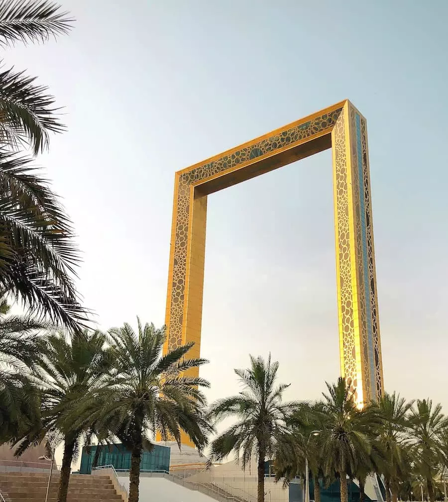 quiz monument pays 8