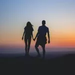 Aimer ce n’est point nous regarder l’un l’autre mais regarder ensemble dans la même direction saint exupery