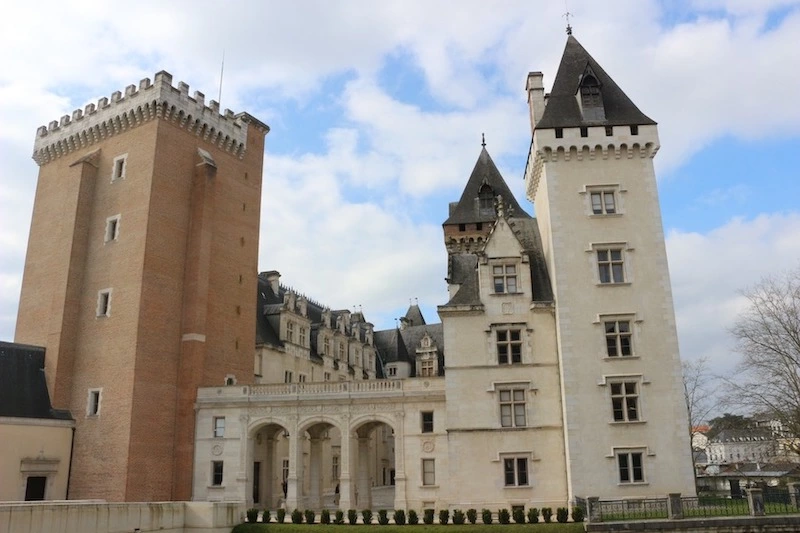 quiz chateaux francais pau