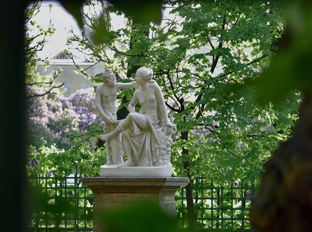 jardin d ete saint-petersbourg
