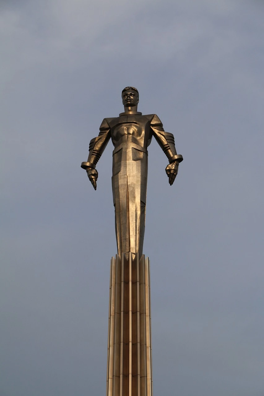 youri gagarine statue