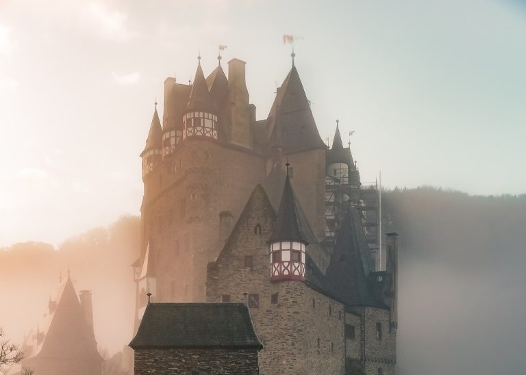 Lore (narration) : définition simple · exemples · synonymes · étymologie