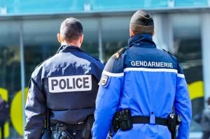 police gendarmerie difference