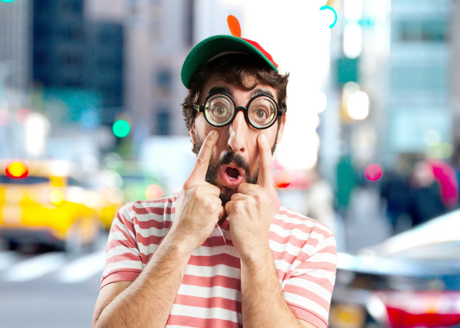 Dire “con” autrement : ces euphémismes qui font sourire (ou grimacer)