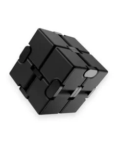 Cube infini en métal
