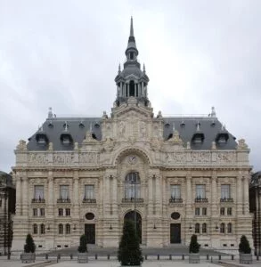 L'H&ocirc;tel de Ville de Roubaix