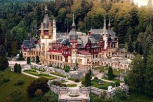 Le ch&acirc;teau de Peleș