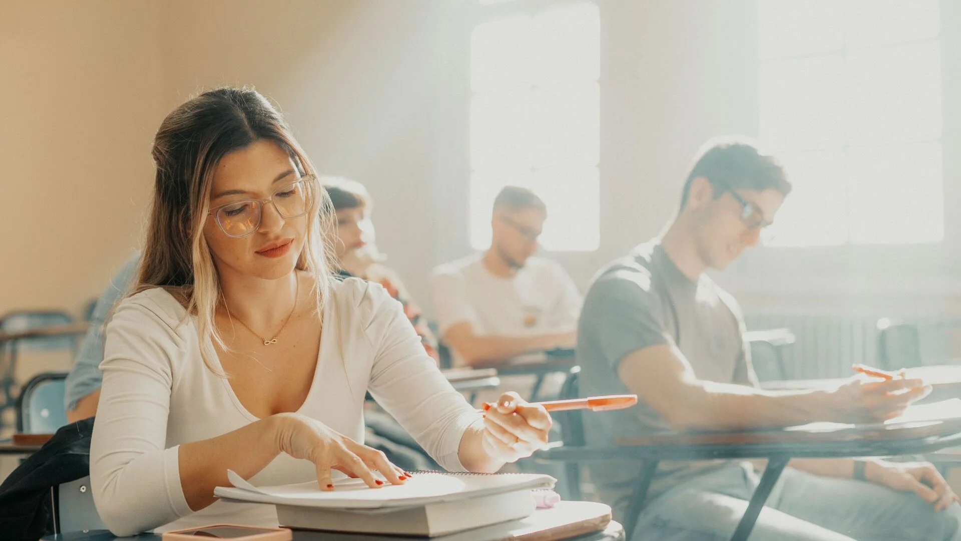 Pourquoi la baisse historique des naissances change tout pour l’école et le bac en France