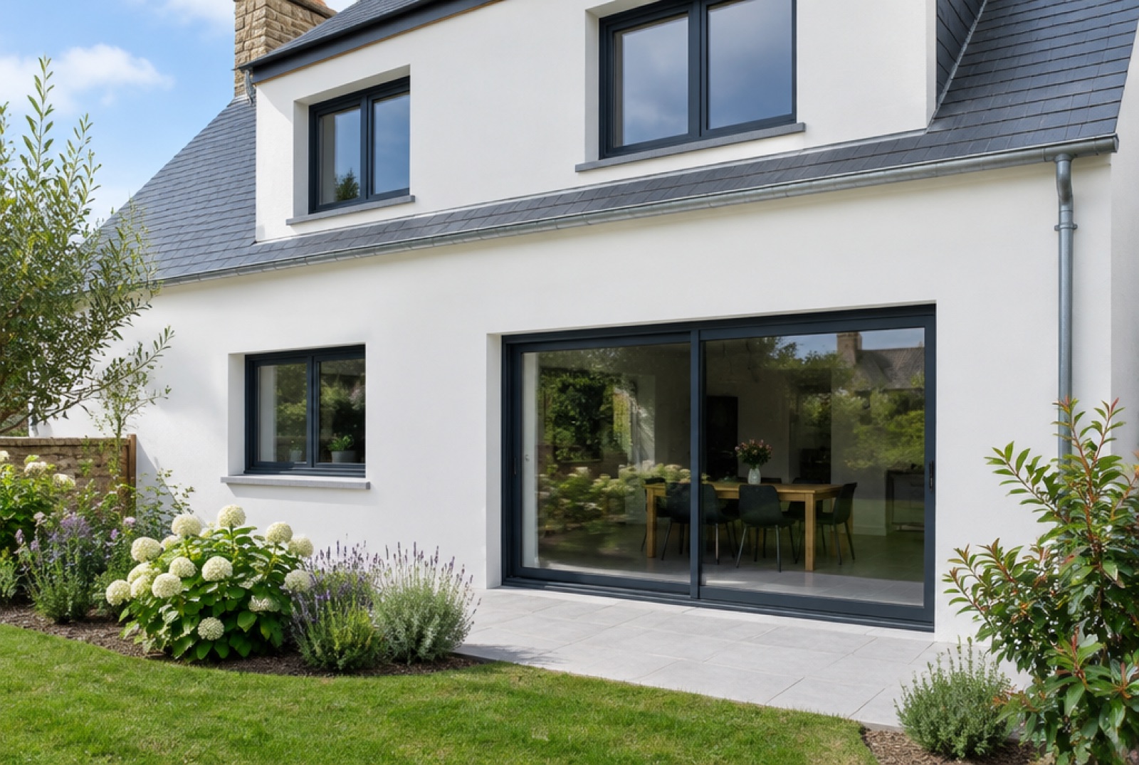 Onlybaie : des fenêtres et portes sur mesure, configurées et chiffrées en ligne